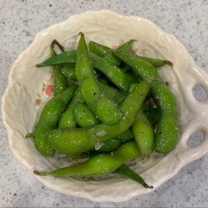 これはやみつき！枝豆deペペロン